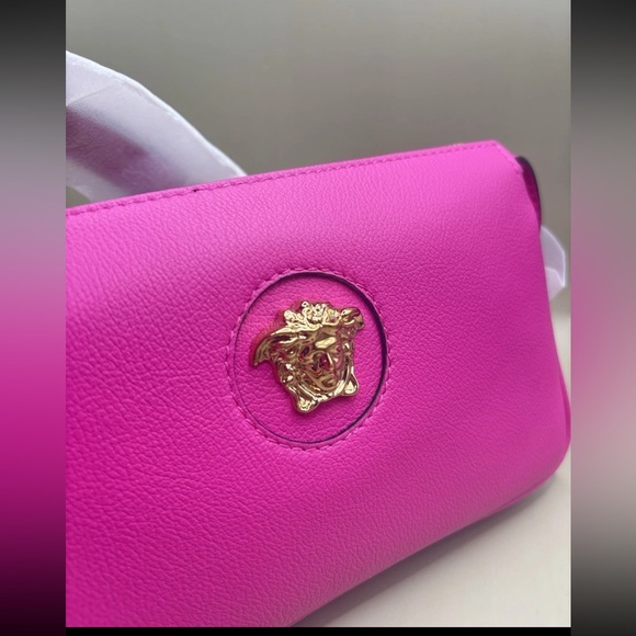 Versace Fuchsia Shoulder Bag with Gold Medusa$975 Retail Brand new ready - Picture 4 of 15
